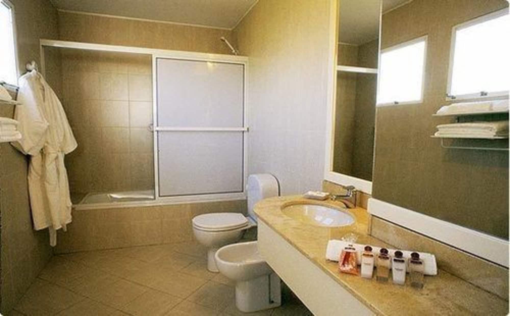 Urbana Aparthotel Mendoza