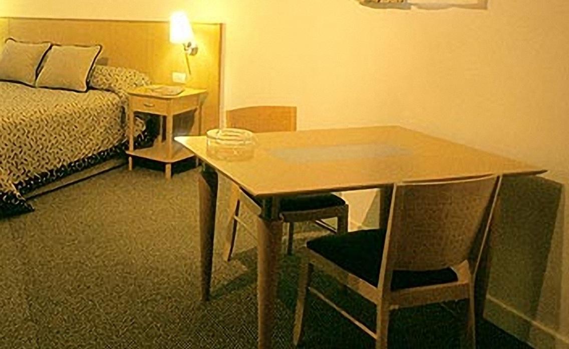 Urbana Aparthotel Mendoza