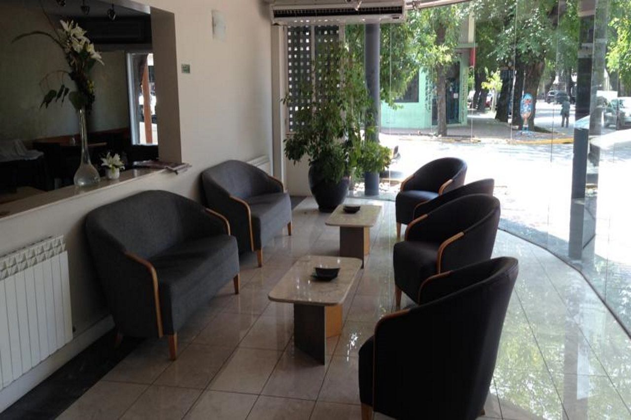 Aparthotel Urbana 3*