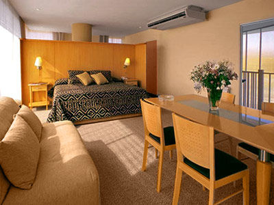 Urbana Aparthotel Mendoza