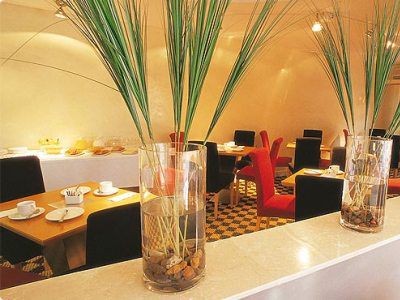 Urbana Aparthotel Mendoza